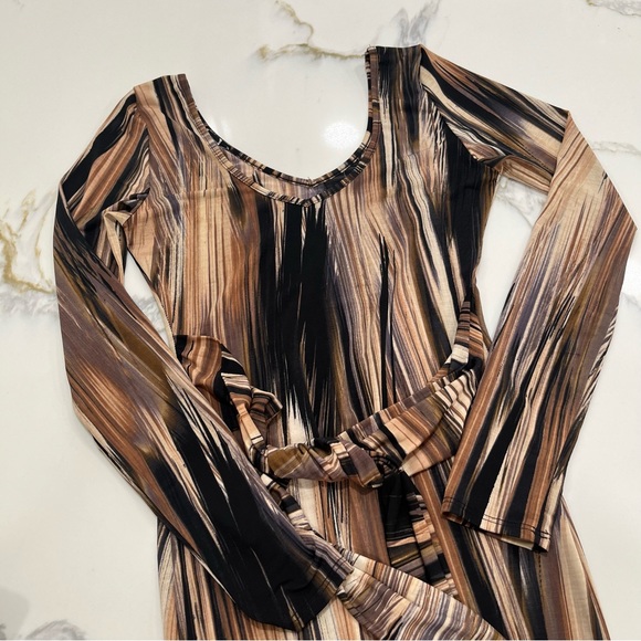 Striped Midi Dress - Picture 4 of 5